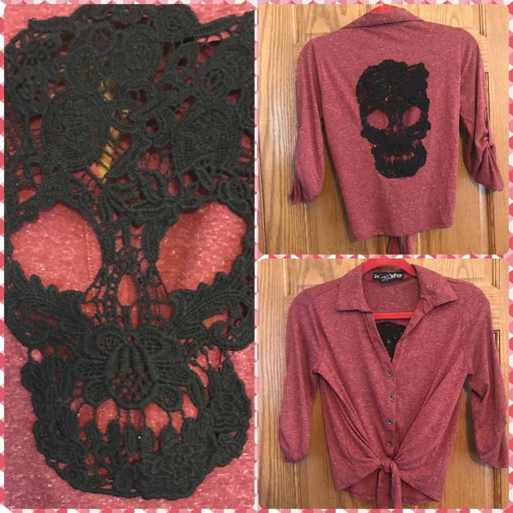 NWT* Polly & Esther Crochet Skull Button Down